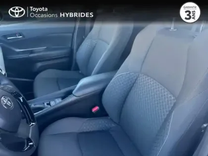 Photo 11 Toyota C-HR  1.8 Hybride 122ch Dynamic Ultimate E-CVT