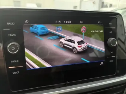 Photo 13 Volkswagen T-roc  1.5 TSI EVO 150ch Life Plus DSG7