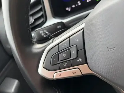 Photo 6 Volkswagen T-roc  1.5 TSI EVO 150ch Life Plus DSG7