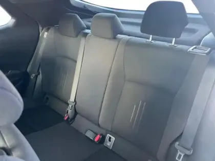 Photo 12 Toyota C-HR  1.8 Hybride 140ch Design NG23