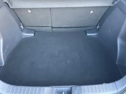 Photo 11 Toyota C-HR  1.8 Hybride 140ch Design NG23