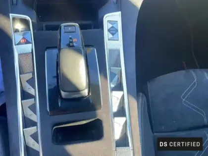 Photo 12 DS Ds 7  E-TENSE 4x4 300ch Performance Line +