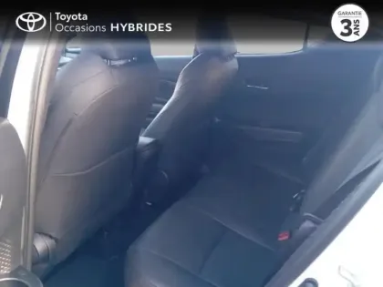 Photo 6 Toyota C-HR  122h Graphic 2WD E-CVT RC18