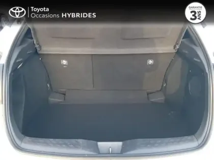 Photo 9 Toyota C-HR  122h Graphic 2WD E-CVT RC18