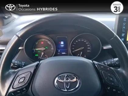 Photo 12 Toyota C-HR  122h Graphic 2WD E-CVT RC18