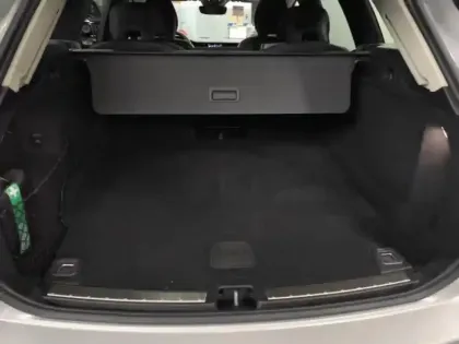 Photo 9 Volvo Xc60  T6 Hybride Rechargeable 253 + 145ch Ultra Style Dark Geartronic 8 AWD