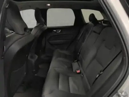 Photo 11 Volvo Xc60  T6 Hybride Rechargeable 253 + 145ch Ultra Style Dark Geartronic 8 AWD