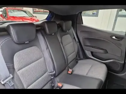 Photo 13 Renault Clio  1.6 E-Tech hybride 145ch Techno