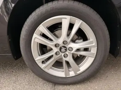 Photo 9 Skoda Fabia  1.0 TSI Evo2 116ch Clever Edition DSG7