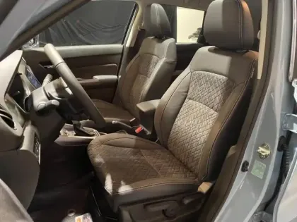 Photo 8 Suzuki Vitara  1.4 Boosterjet Hybrid 110ch Style Auto MY25