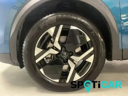 Photo 7 Peugeot 2008  1.2 Hybrid 136ch Allure e-DCS6