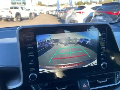 Photo 12 Toyota C-HR  184h Dynamic Business 2WD E-CVT + Programme Beyond Zero Academy MY22