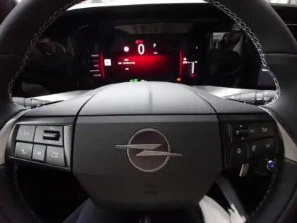 Photo 8 Opel Mokka  1.2 Turbo Hybrid 145ch GS e-DCT6