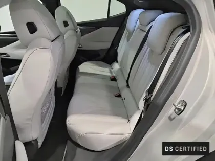 Photo 1 DS DS 4  E-TENSE 225ch Esprit Voyage