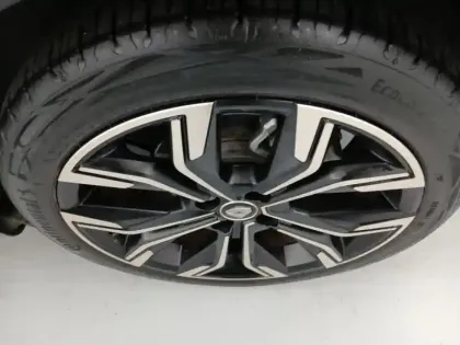 Photo 9 Renault Clio  1.6 E-Tech hybride 140ch Lutecia -21N