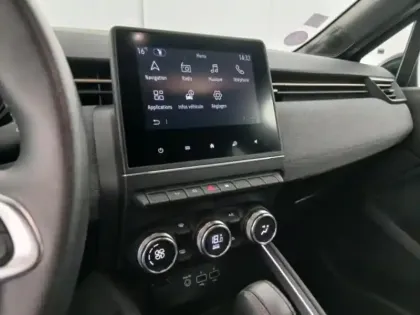 Photo 14 Renault Clio  1.6 E-Tech hybride 140ch Lutecia -21N