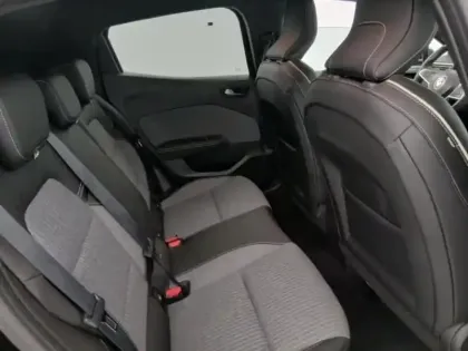 Photo 7 Renault Clio  1.6 E-Tech hybride 140ch Lutecia -21N