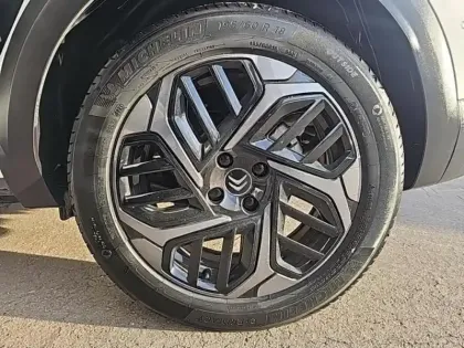 Photo 10 Citroën C4  PureTech 130ch S&S Shine Pack EAT8