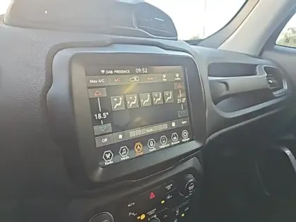 Photo 14 Jeep Renegade  1.5 Turbo T4 130ch MHEV Limited BVR7