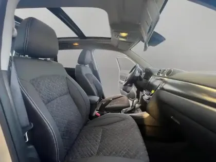 Photo 6 Suzuki Vitara  1.4 Boosterjet Hybrid 110ch Style Auto MY25