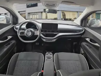 Photo 8 Fiat 500  e 118ch Pack Confort & Style