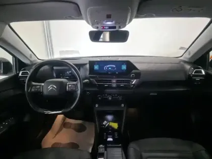 Photo 11 Citroën C4  Moteur électrique 136ch (100 kW) Shine Automatique