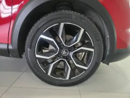 Photo 8 Citroën C4  Moteur électrique 136ch (100 kW) Shine Automatique