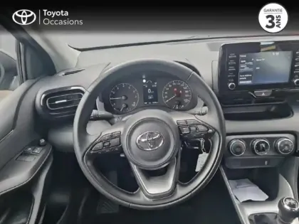Photo 8 Toyota Yaris  120 VVT-i Dynamic 5p MY22
