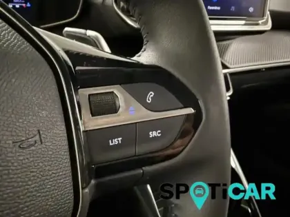 Photo 14 Peugeot 208  1.2 Hybrid 100ch Allure e-DCS6