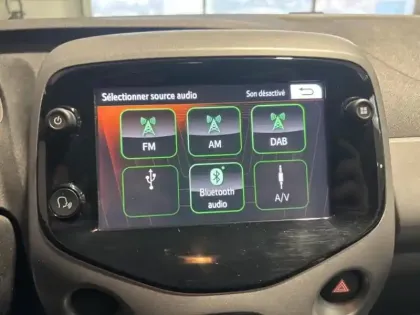 Photo 8 Toyota Aygo  1.0 VVT-i 72ch x-play 5P MY19