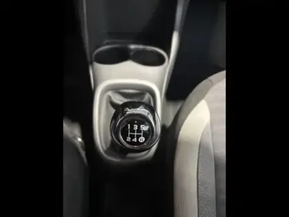 Photo 12 Toyota Aygo  1.0 VVT-i 72ch x-play 5P MY19