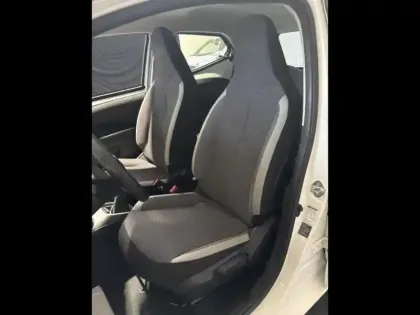 Photo 14 Toyota Aygo  1.0 VVT-i 72ch x-play 5P MY19