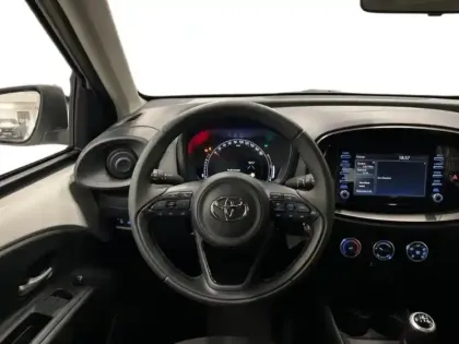 Photo 10 Toyota Aygo  X 1.0 VVT-i 72ch Dynamic