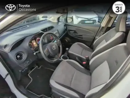 Photo 10 Toyota Yaris  110 VVT-i Design Y20 5p MY19