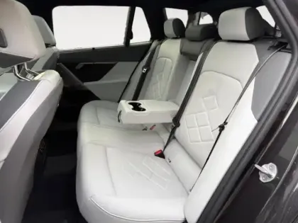 Photo 27 BMW Serie 5 Gén. VII (G61) Ph1 M Sport 5