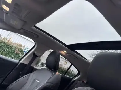 Photo 15 Ford Focus  1.0 EcoBoost 125ch Vignale BVA