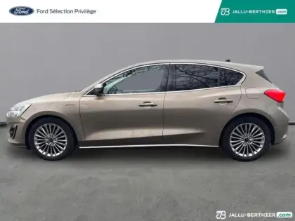 Photo 8 Ford Focus  1.0 EcoBoost 125ch Vignale BVA
