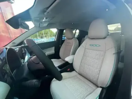 Photo 8 Fiat 600  e 156ch 54kWh La Prima (Certinergy 4750? déduit)