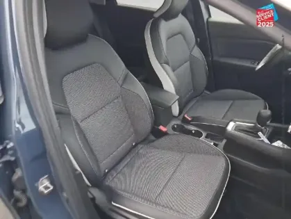 Photo 34 Renault Captur  1.6 E-Tech hybride 145ch Techno