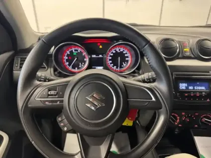 Photo 5 Suzuki Swift  1.2 Dualjet Hybrid 90ch Pack Euro6d-T