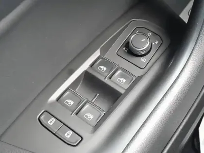 Photo 11 Volkswagen Touareg  3.0 TSI eHybrid 462ch R 4Motion BVA8