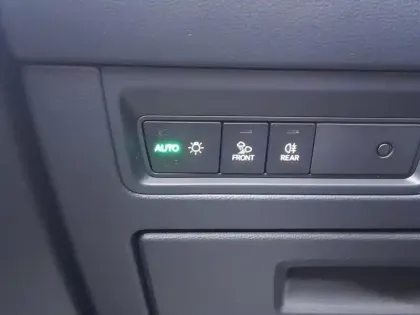 Photo 10 Volkswagen Touareg  3.0 TSI eHybrid 462ch R 4Motion BVA8