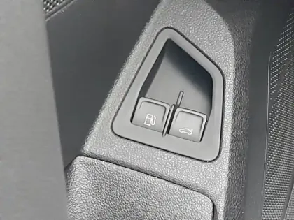 Photo 13 Volkswagen Touareg  3.0 TSI eHybrid 462ch R 4Motion BVA8