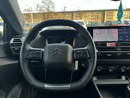 Photo 8 Citroën C4  PureTech 130ch S&S Shine