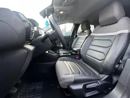 Photo 12 Citroën C4  PureTech 130ch S&S Shine