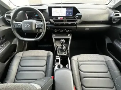 Photo 7 Citroën C4  PureTech 130ch S&S Shine