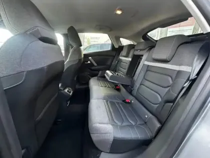 Photo 11 Citroën C4  PureTech 130ch S&S Shine