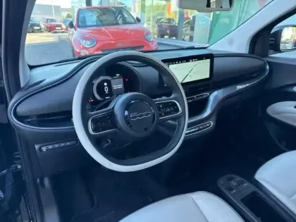 Photo 14 Fiat 500  3+1 e 118ch La Prima