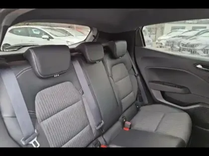 Photo 10 Renault Clio  1.6 E-Tech hybride 145ch Techno