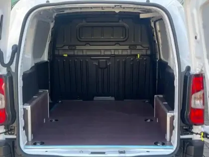 Photo 8 Fiat Doblo  Fg M Diesel 130ch automatique Pack Premium Connect